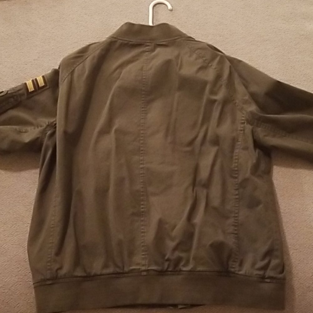 Jacket - Picture 6 of 8